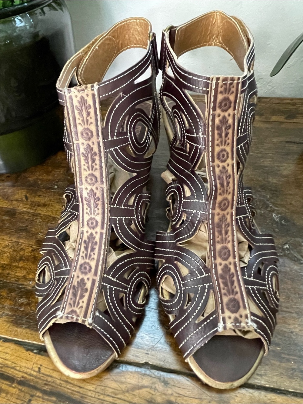 L’artiste Flourish gladiator brown cutout Leather Sandals EU 40, US 9.5